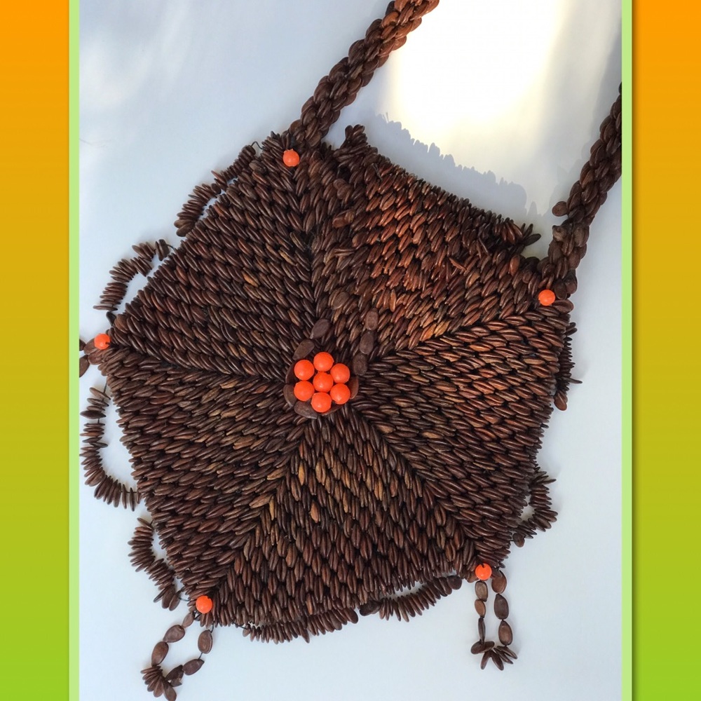 Seed purse